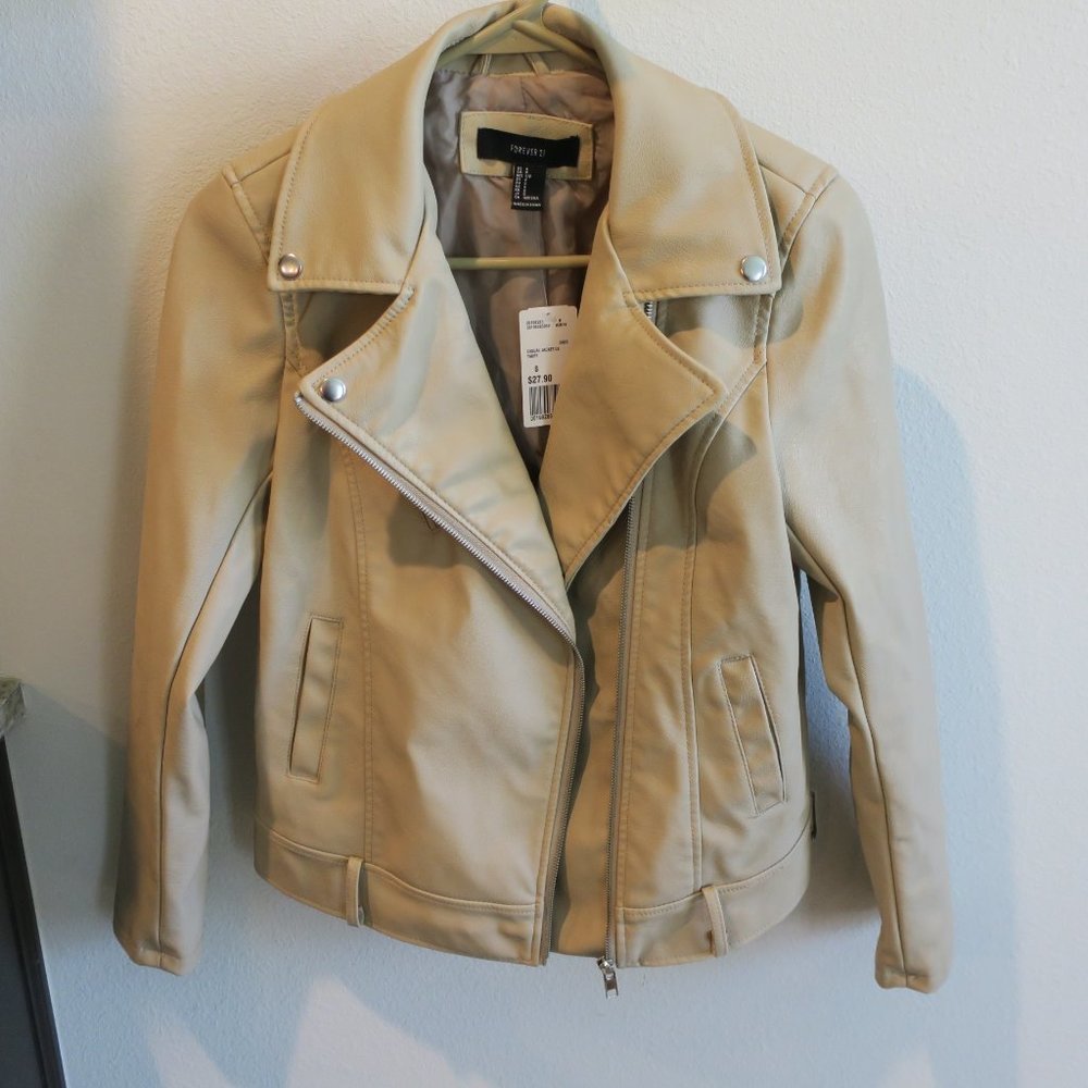 Women's 4EVER 21 Jacket